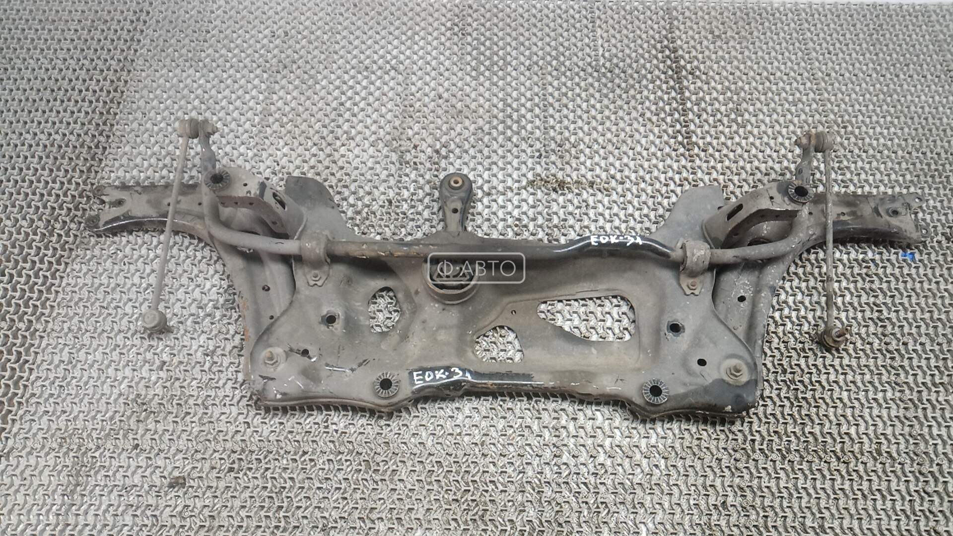 Балка подвески передняя