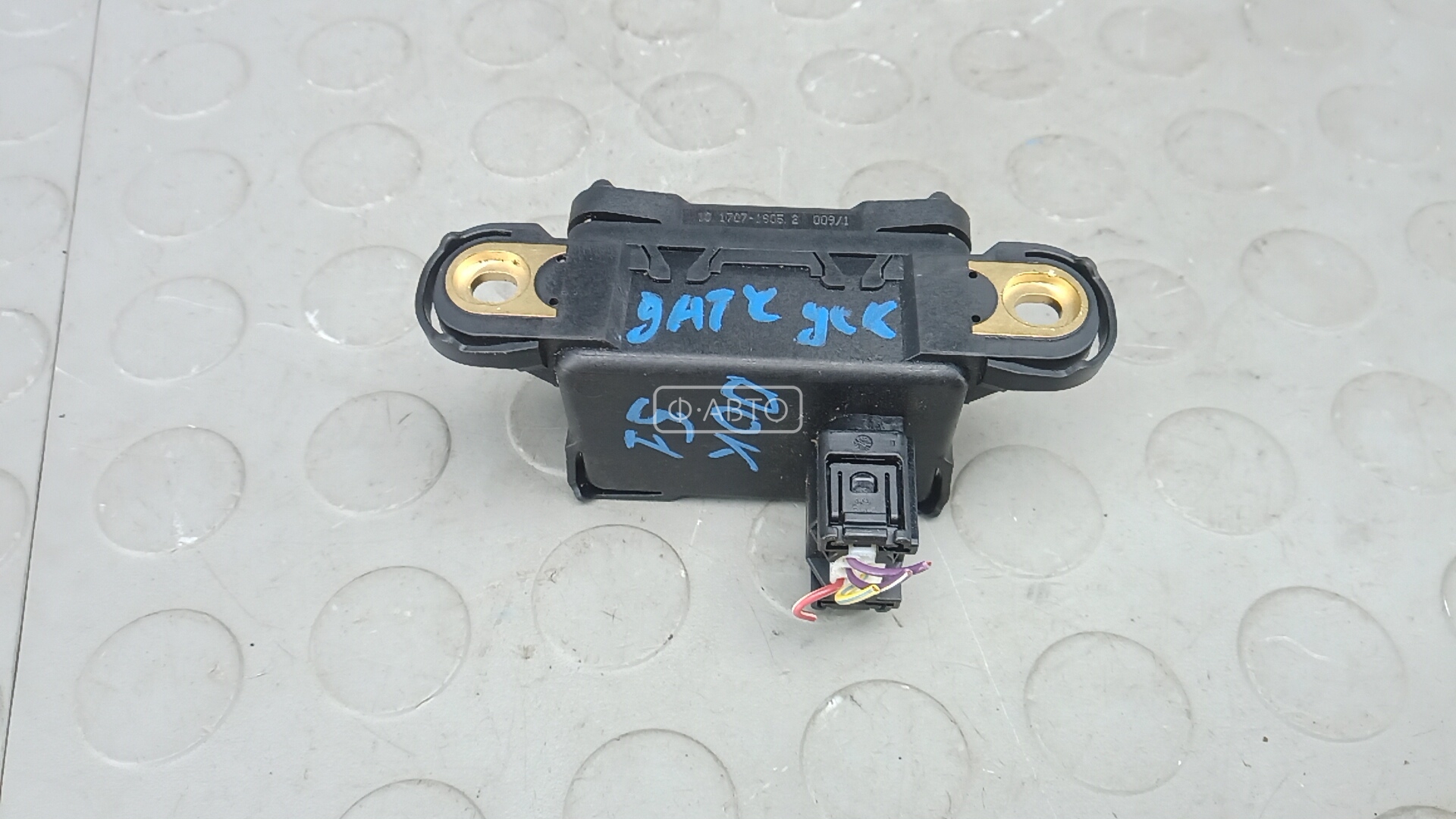 Датчик ускорения