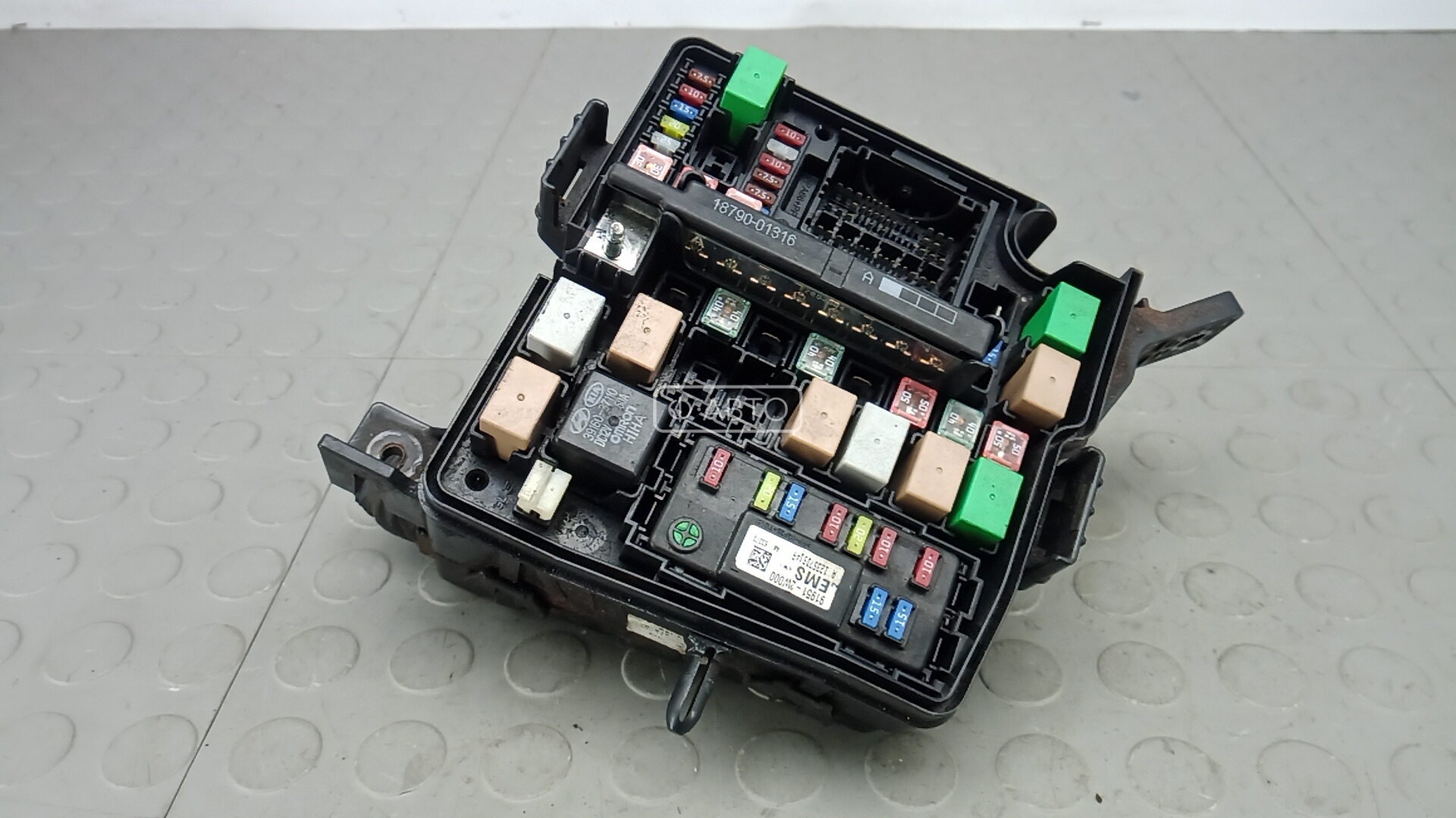 Блок предохранителей