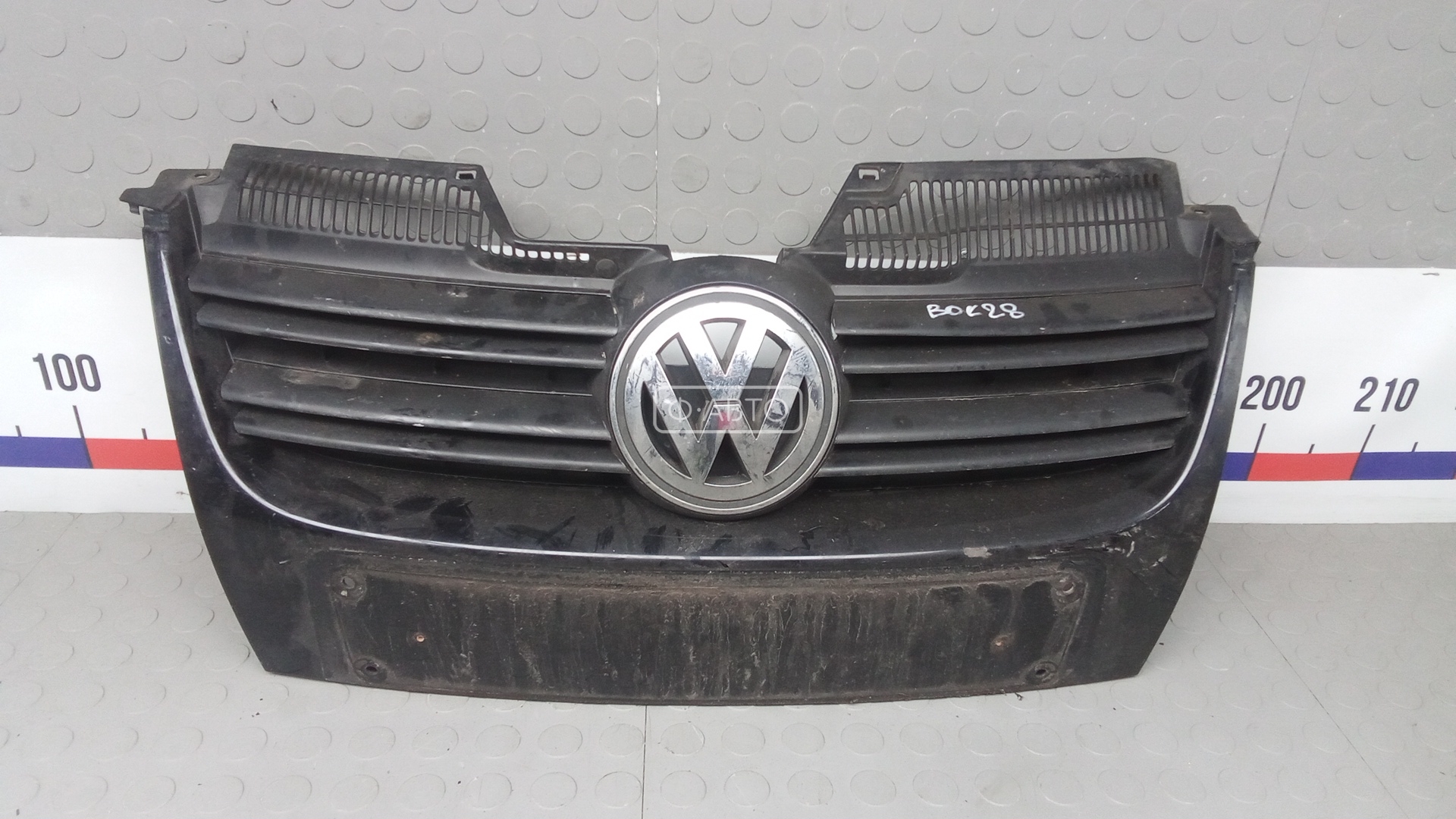 Решетка радиатора VOLKSWAGEN GOLF