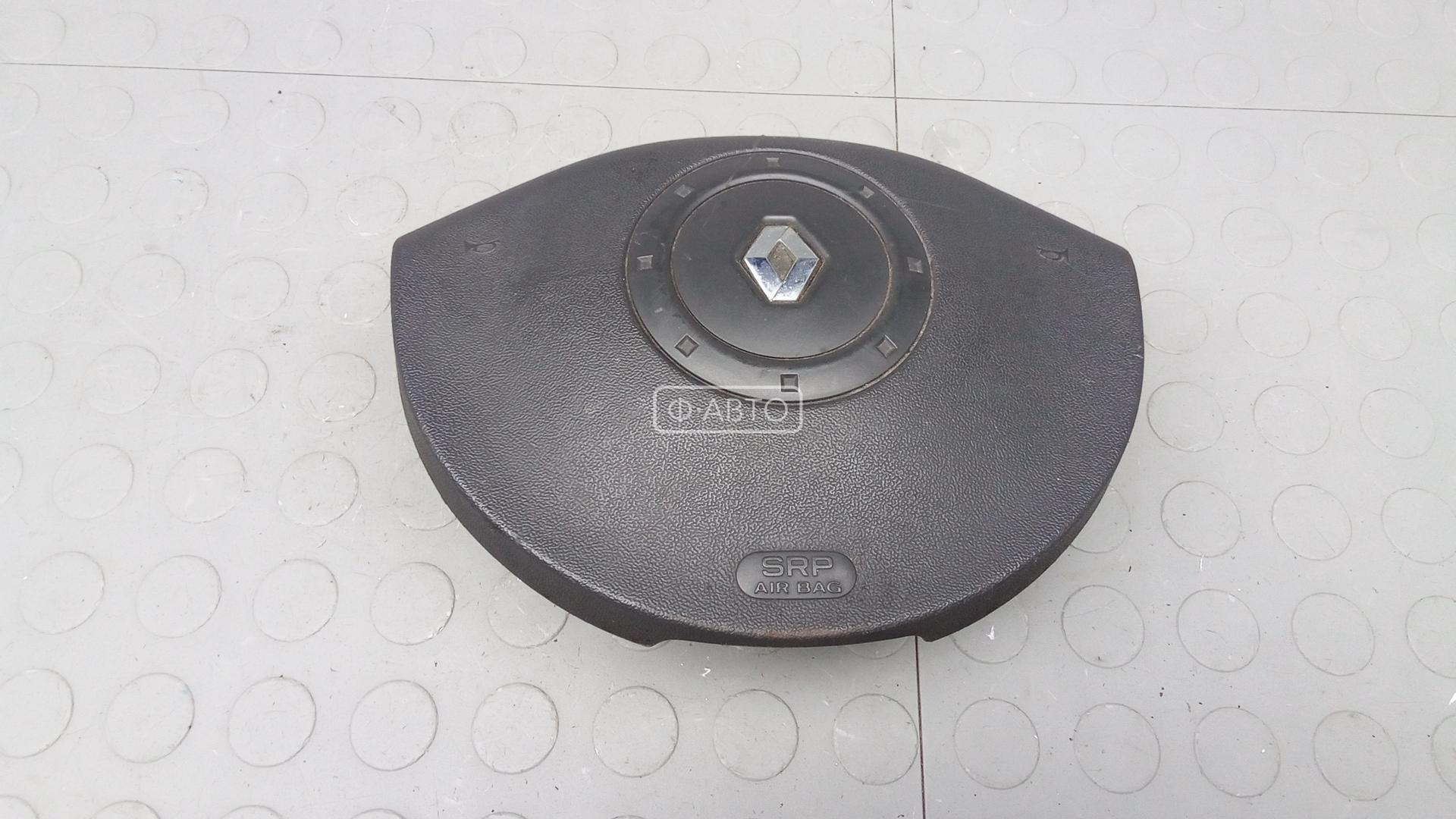 Подушка безопасности водителя