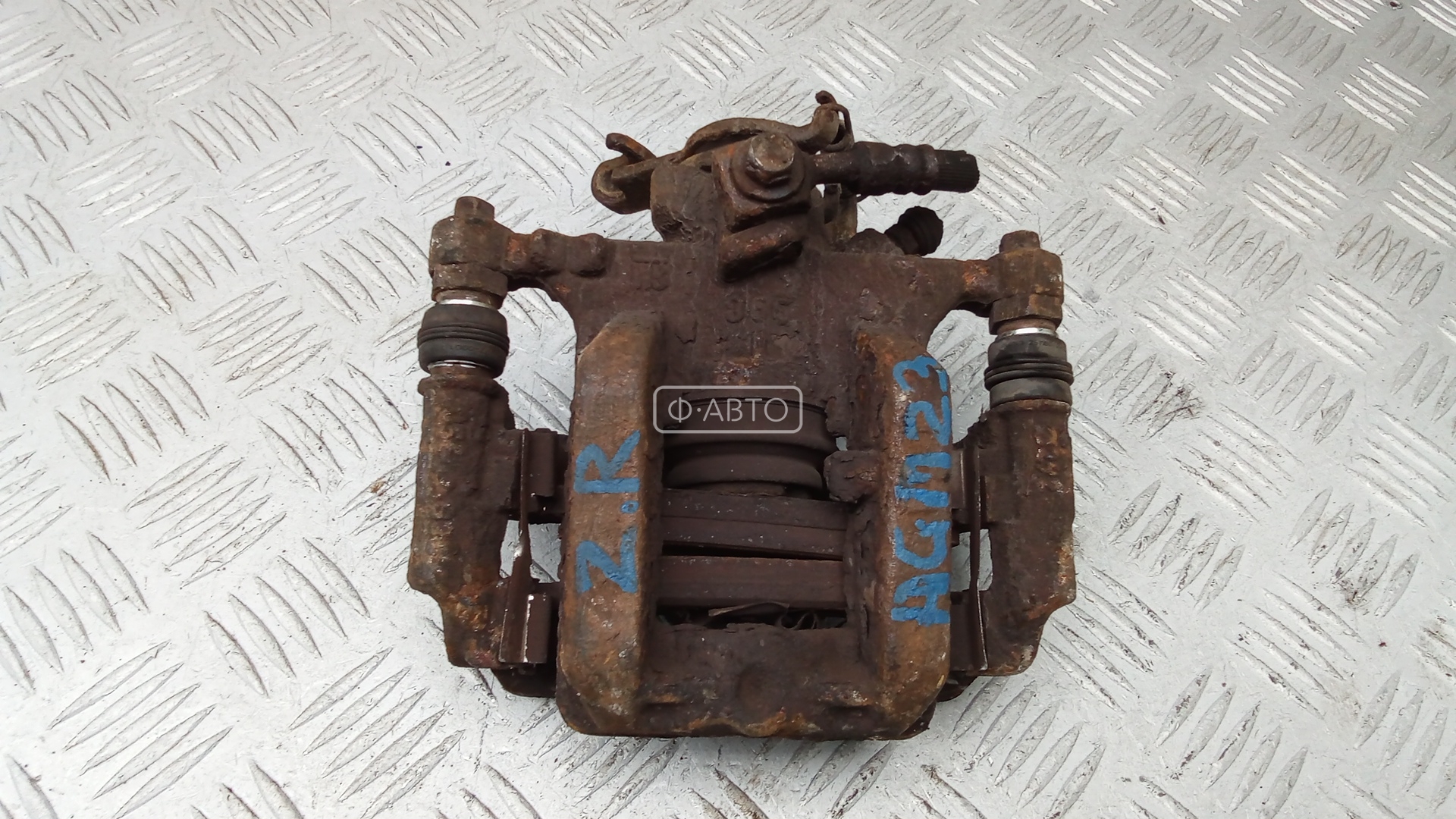 Суппорт тормозной задний правый