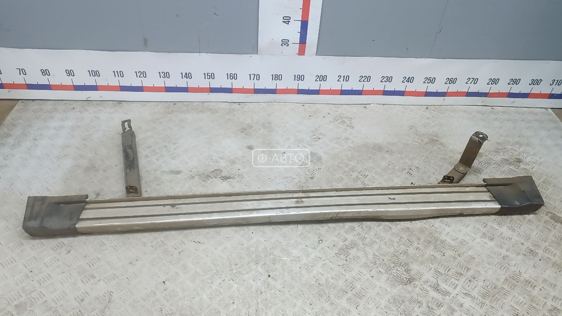 Подножка внешняя декоративная