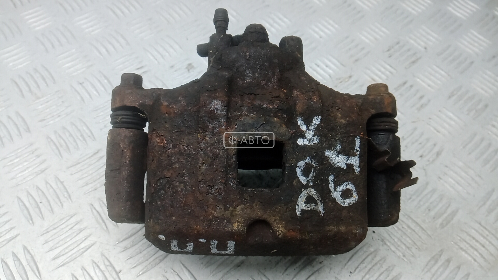 Суппорт тормозной передний правый