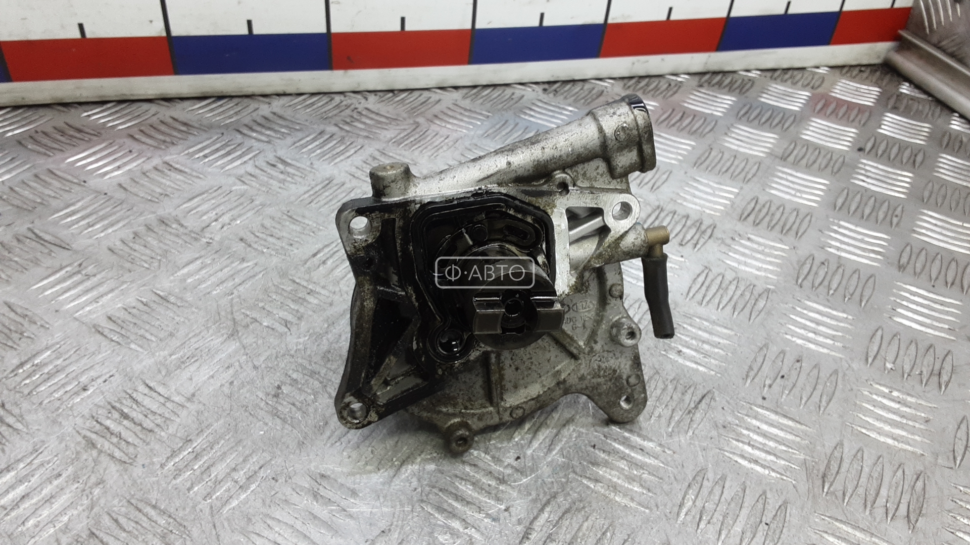 Насос вакуумный