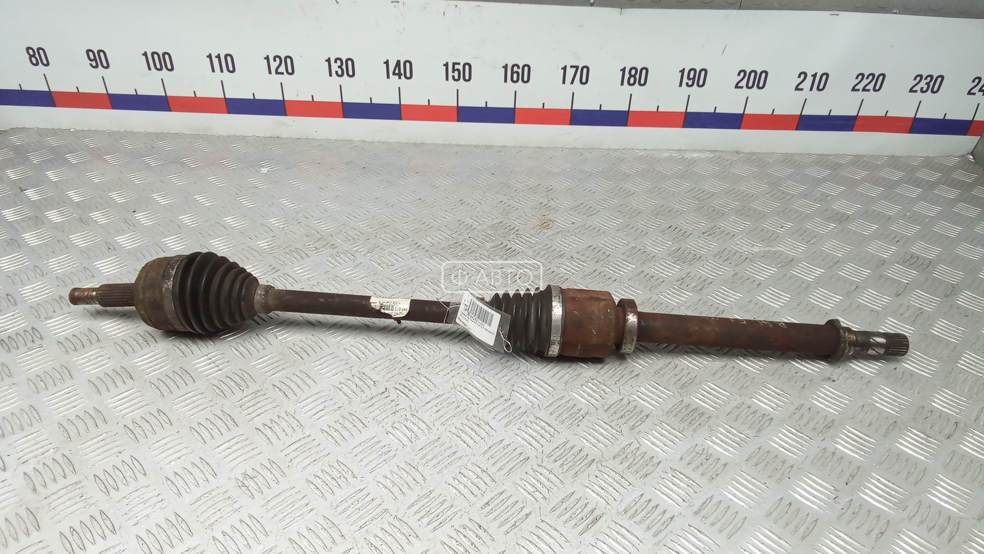 Привод передний правый