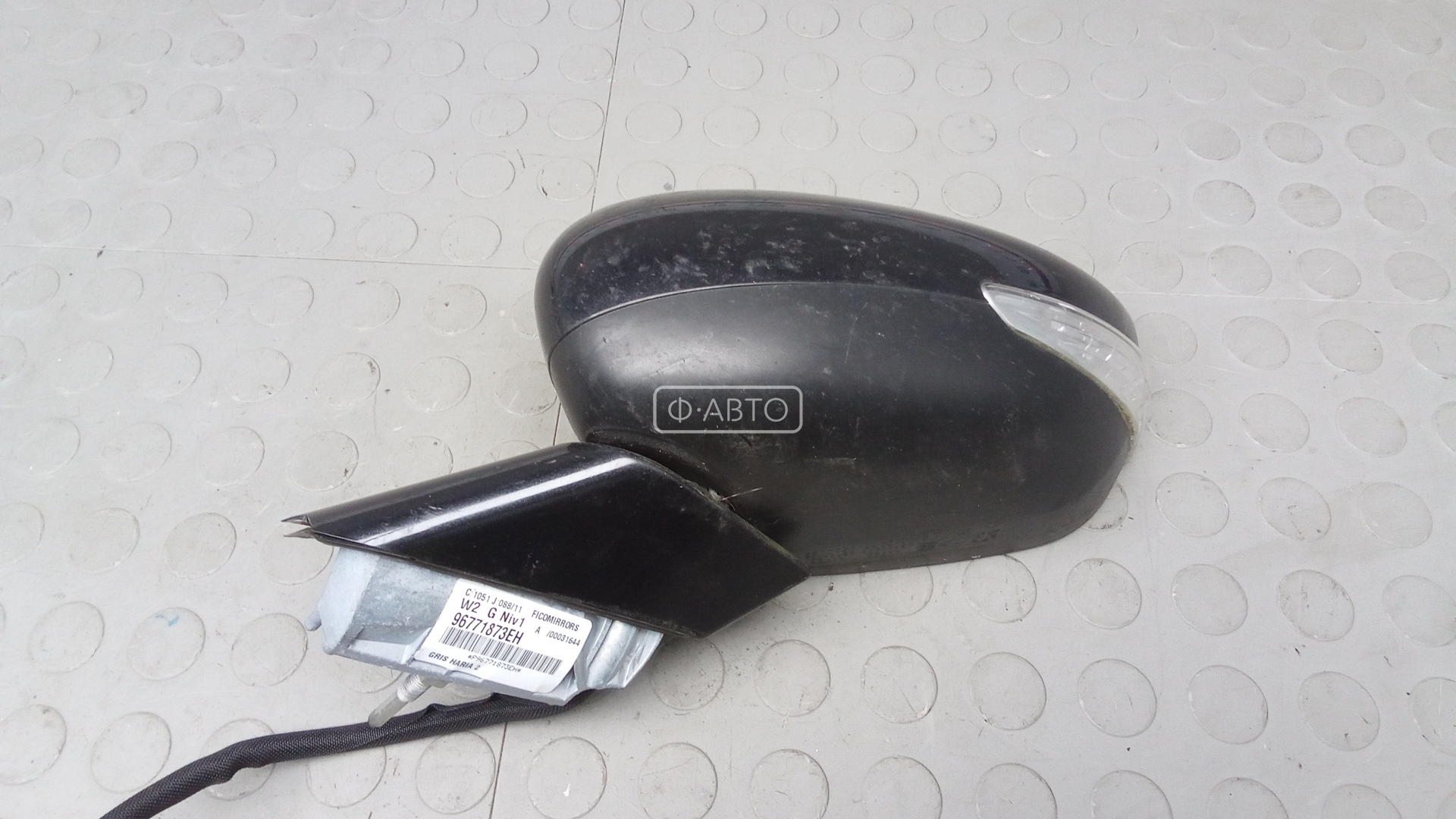 Зеркало наружное левое