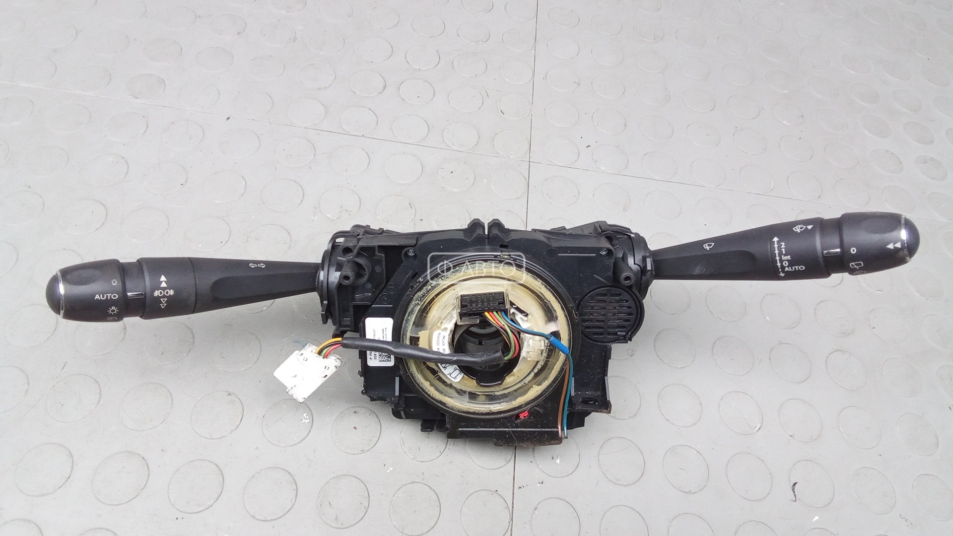 Переключатель поворотов и дворников (стрекоза)