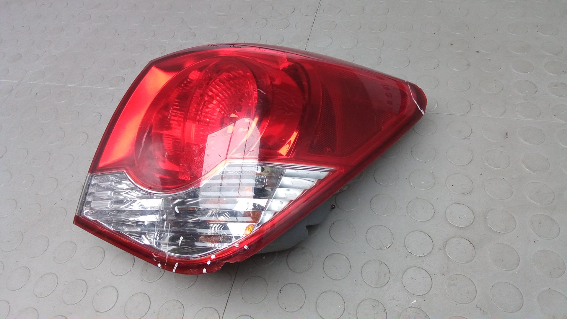 Фонарь задний правый CHEVROLET CRUZE J300