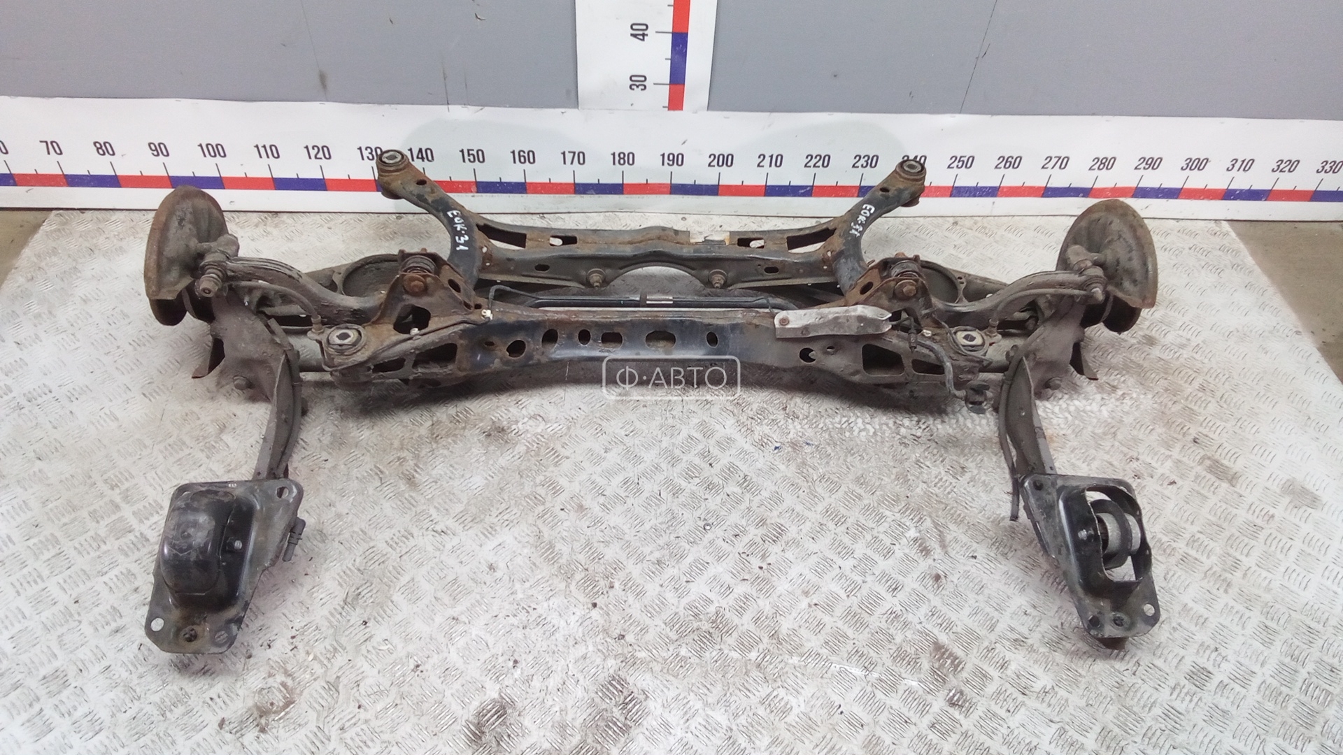 Балка задняя