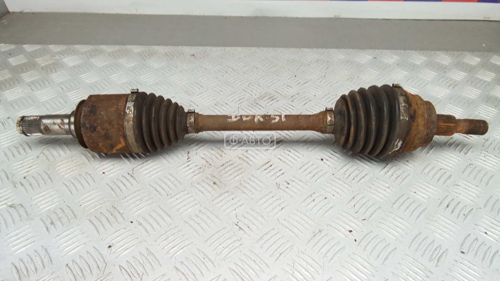 Привод передний левый