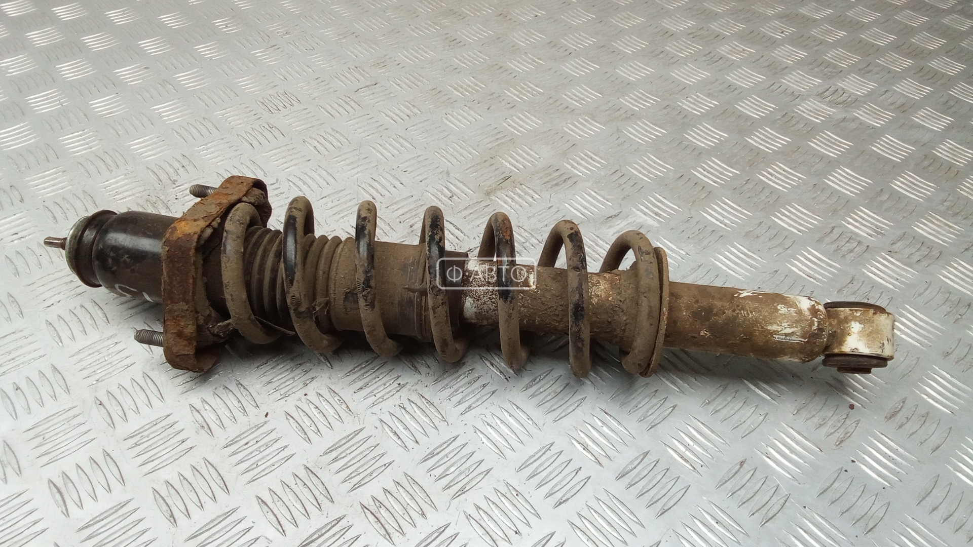 Стойка задняя левая JEEP PATRIOT MK