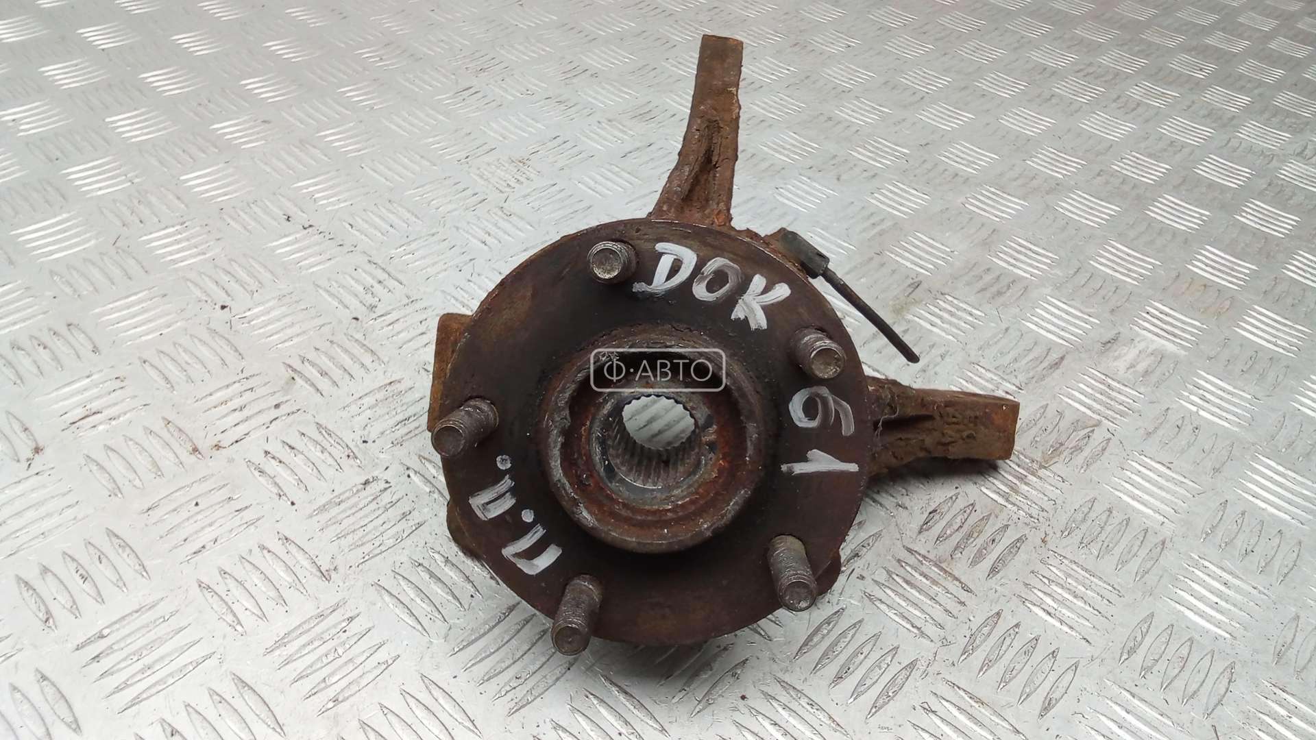 Ступица передняя правая
