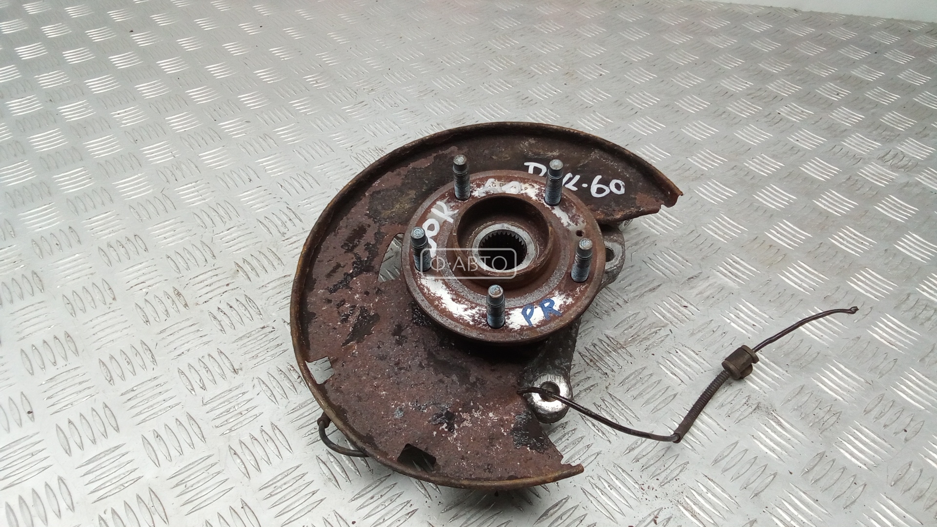 Ступица передняя правая