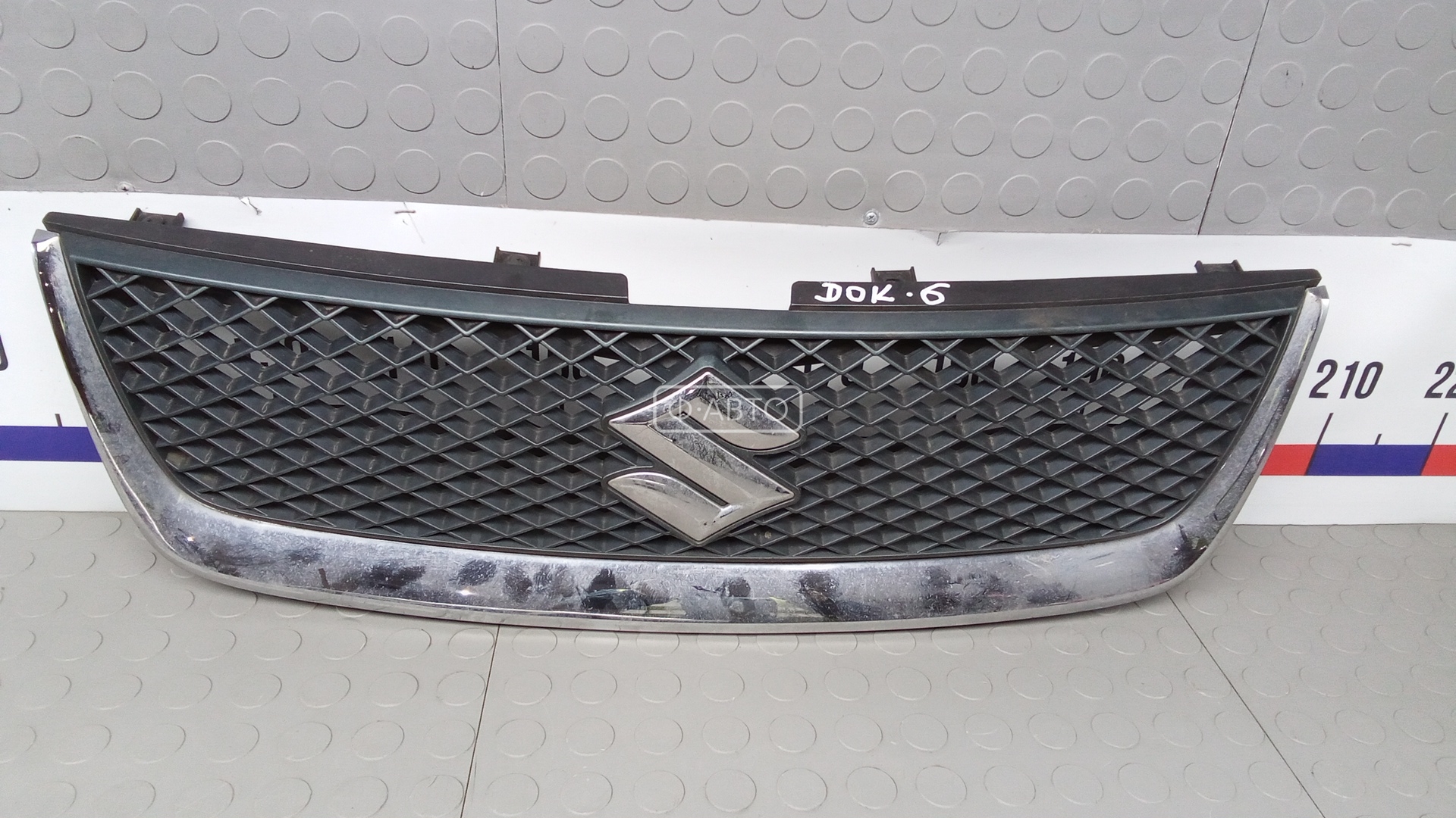 Решетка радиатора SUZUKI GRAND VITARA