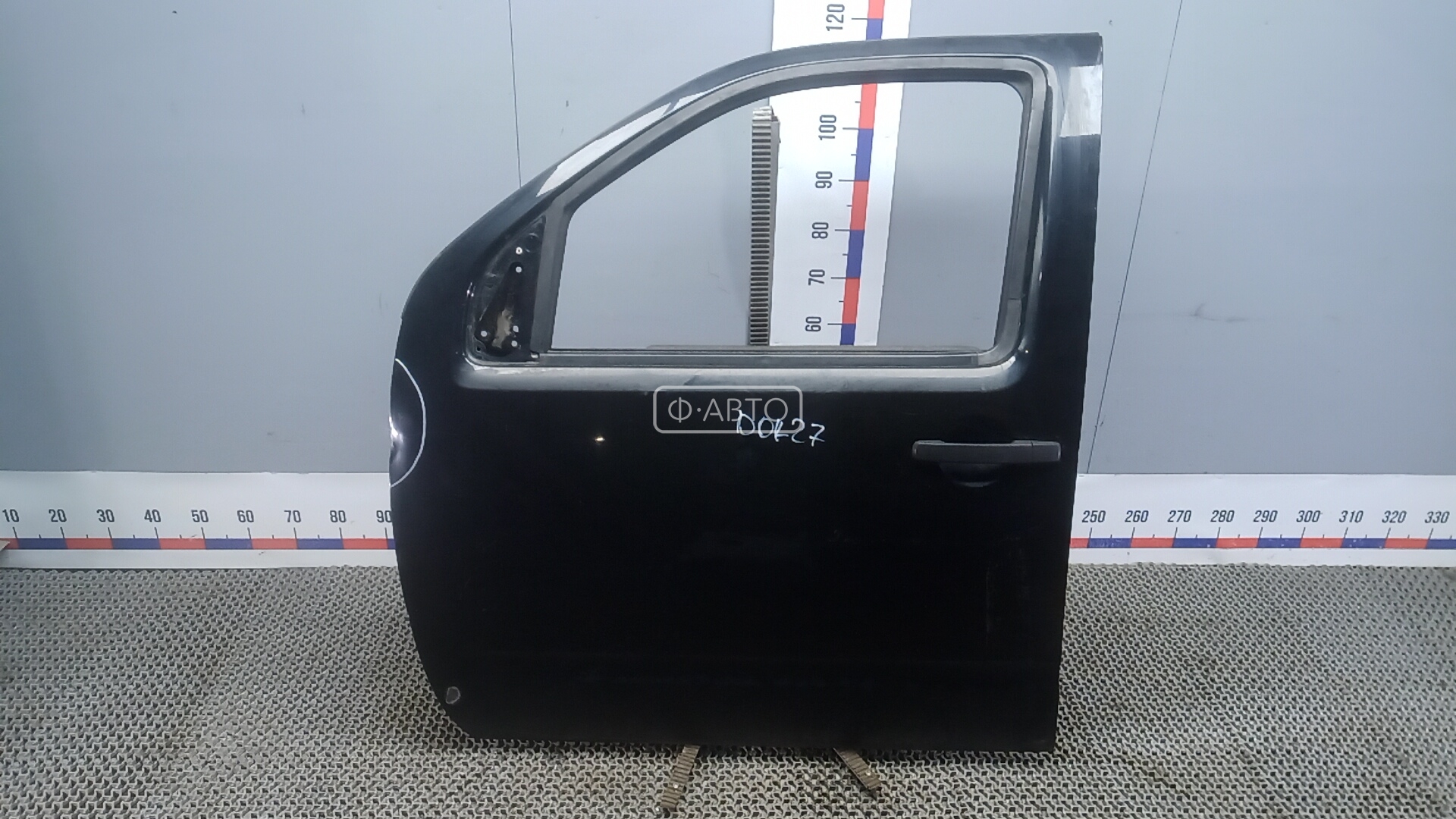 Дверь передняя левая