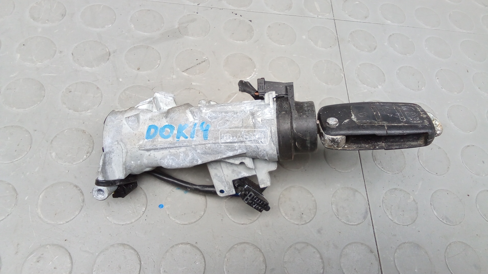 Замок зажигания VOLKSWAGEN GOLF