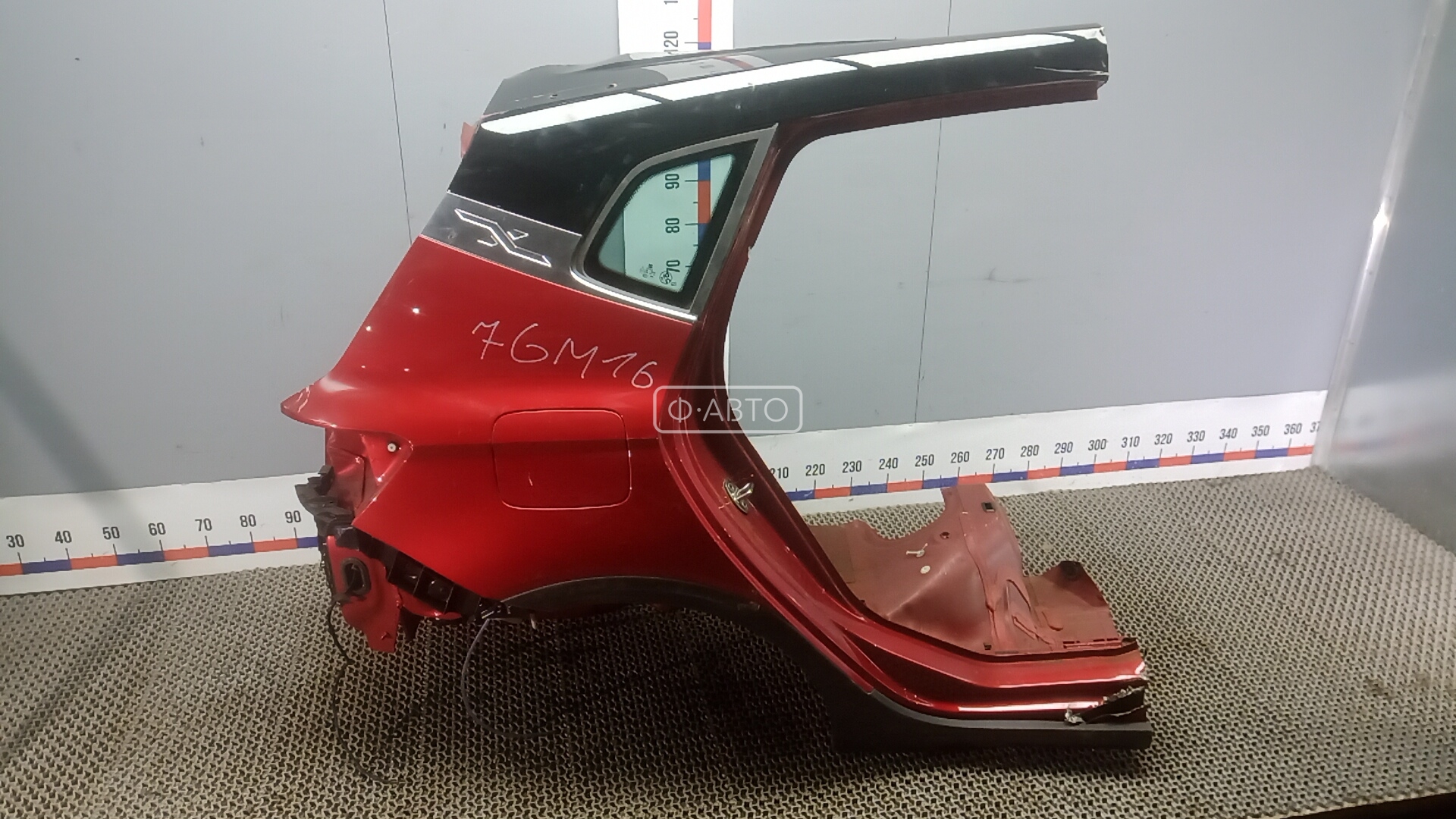 Крыло заднее правое