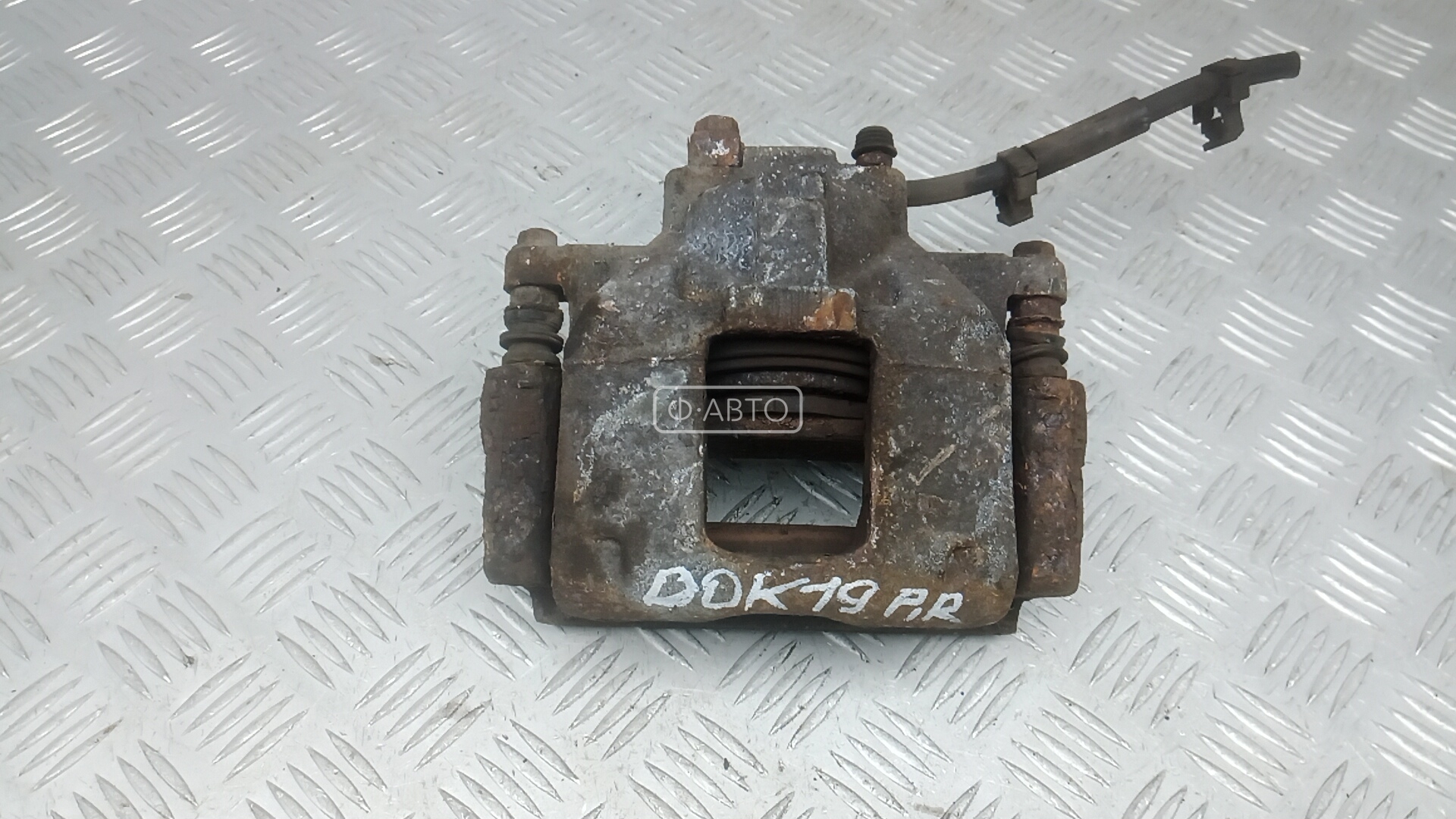 Суппорт тормозной передний правый