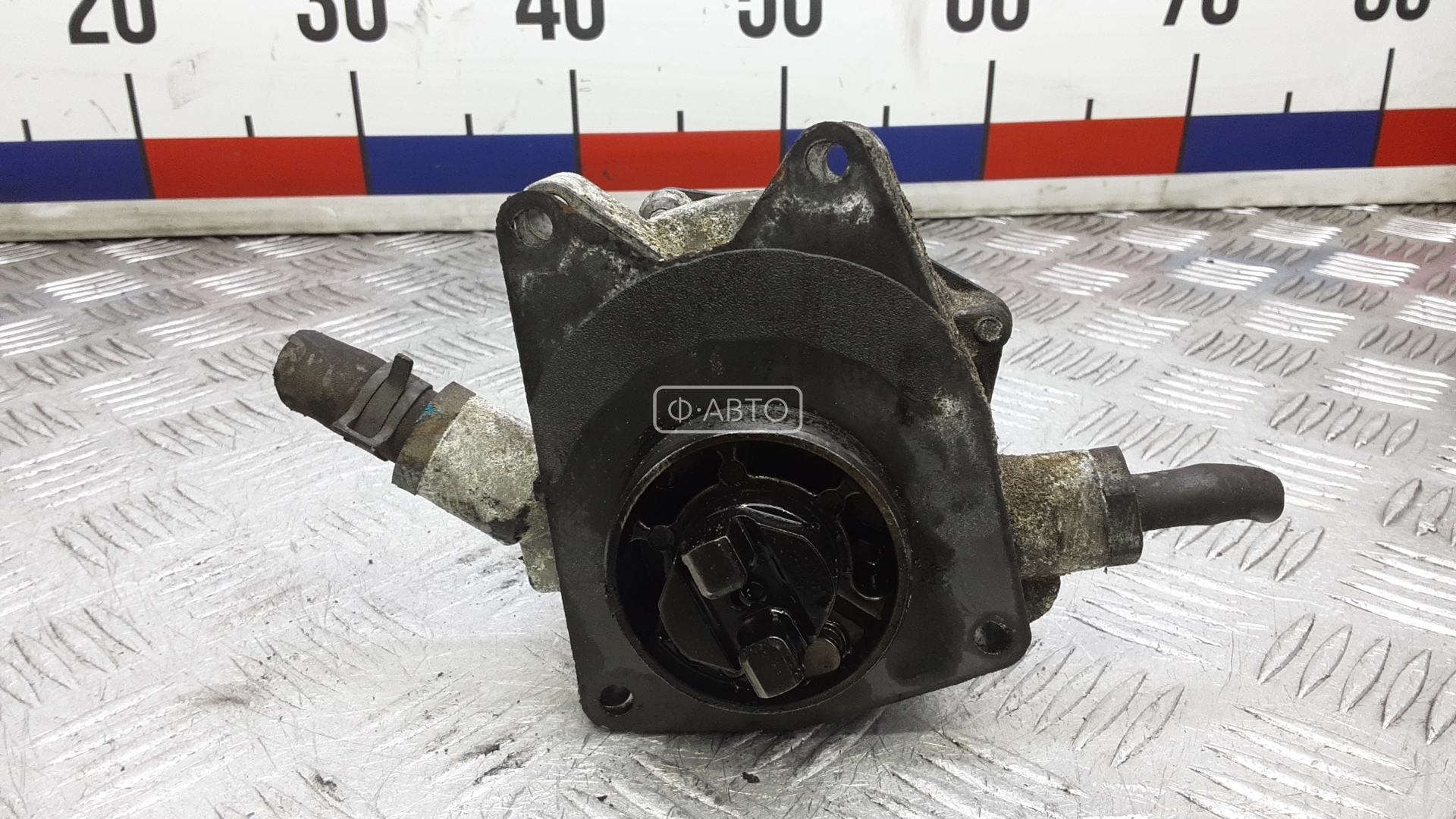 Насос вакуумный