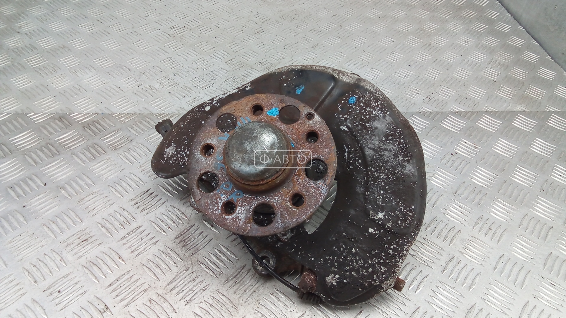 Ступица передняя правая