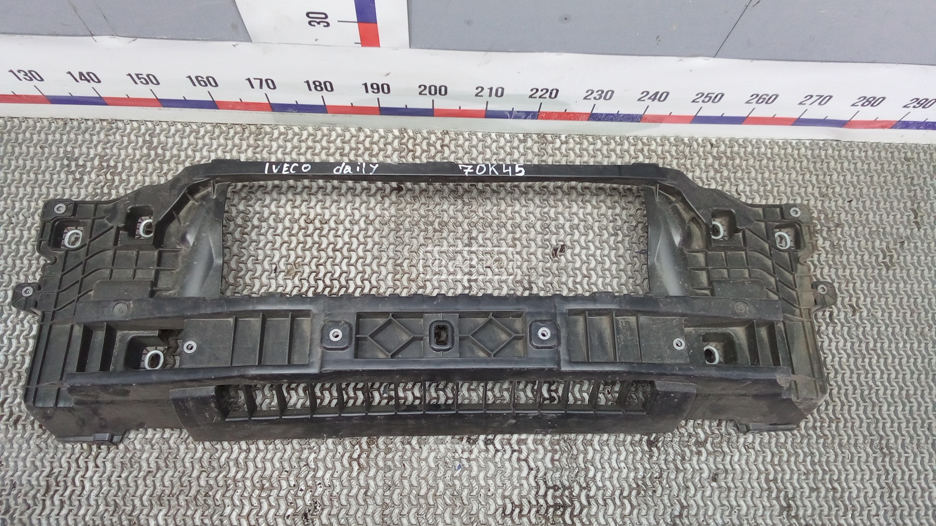 Передняя панель крепления облицовки (телевизор)