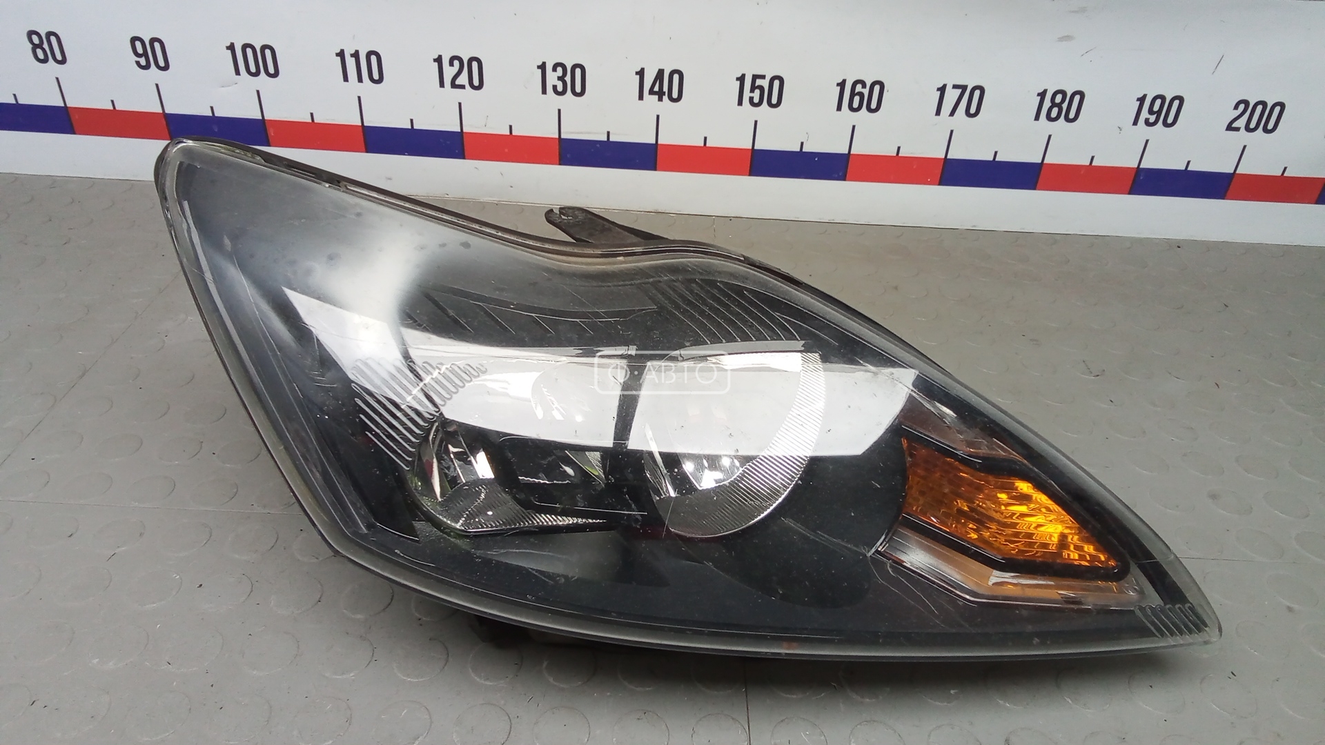 Фара правая FORD FOCUS