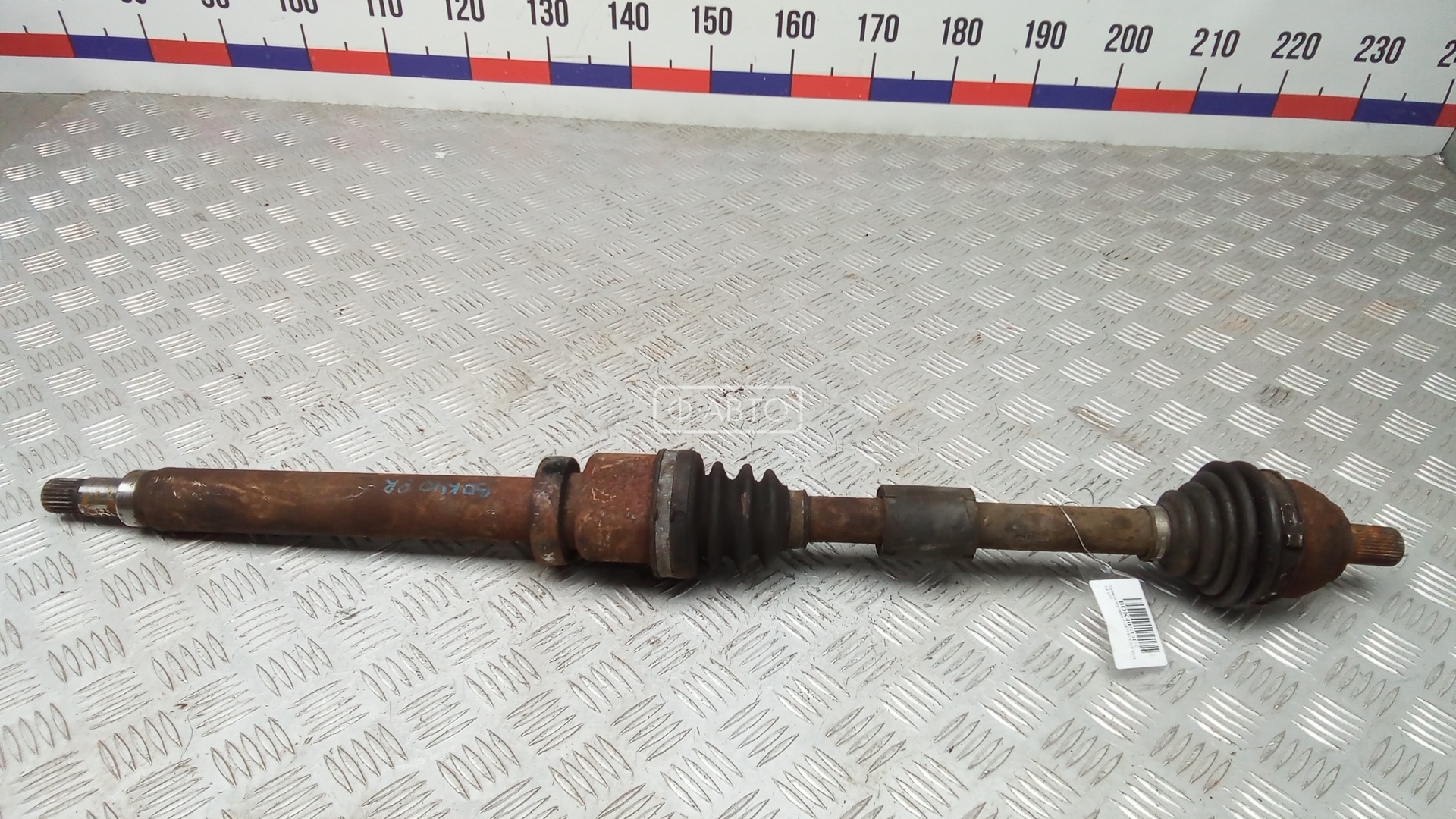 Привод передний правый