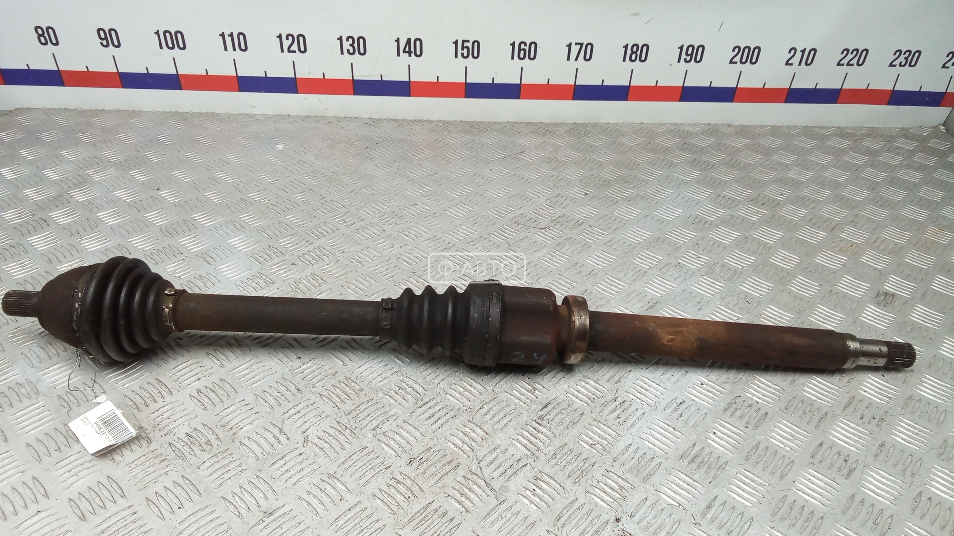 Привод передний правый