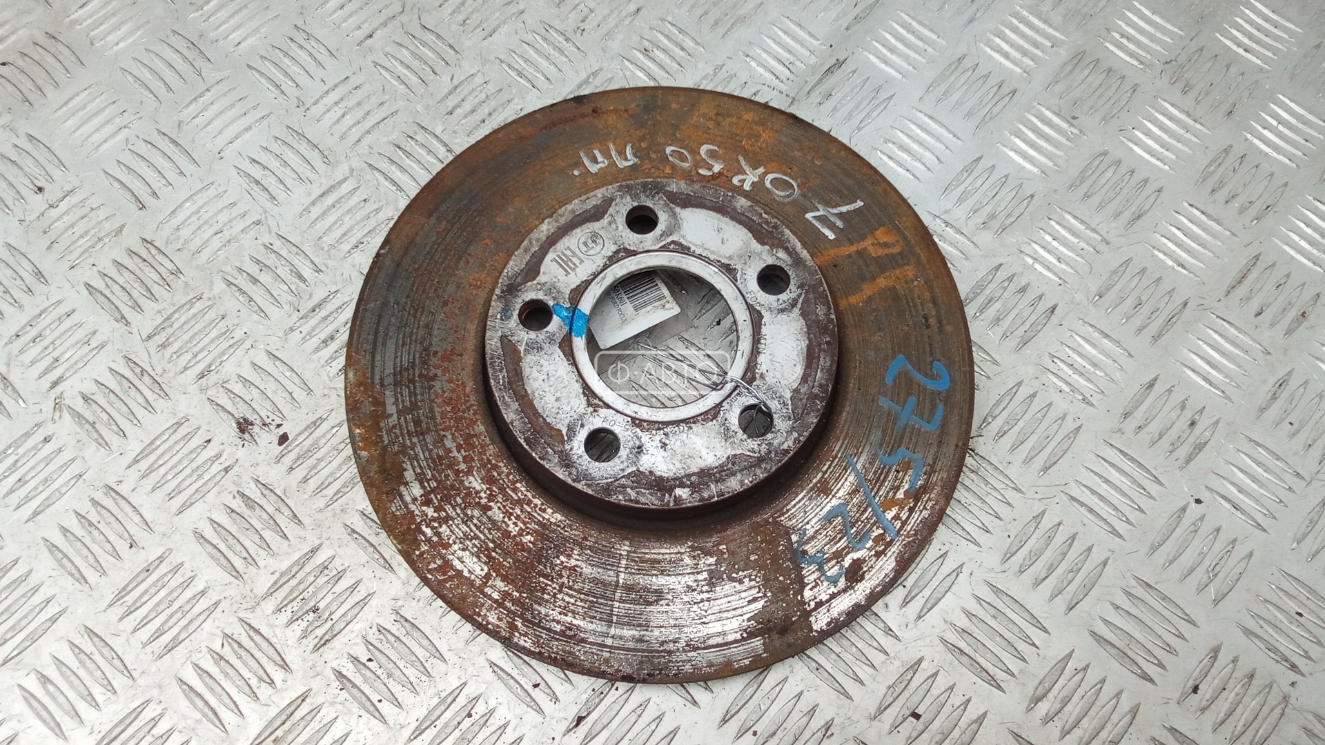 Диск тормозной передний