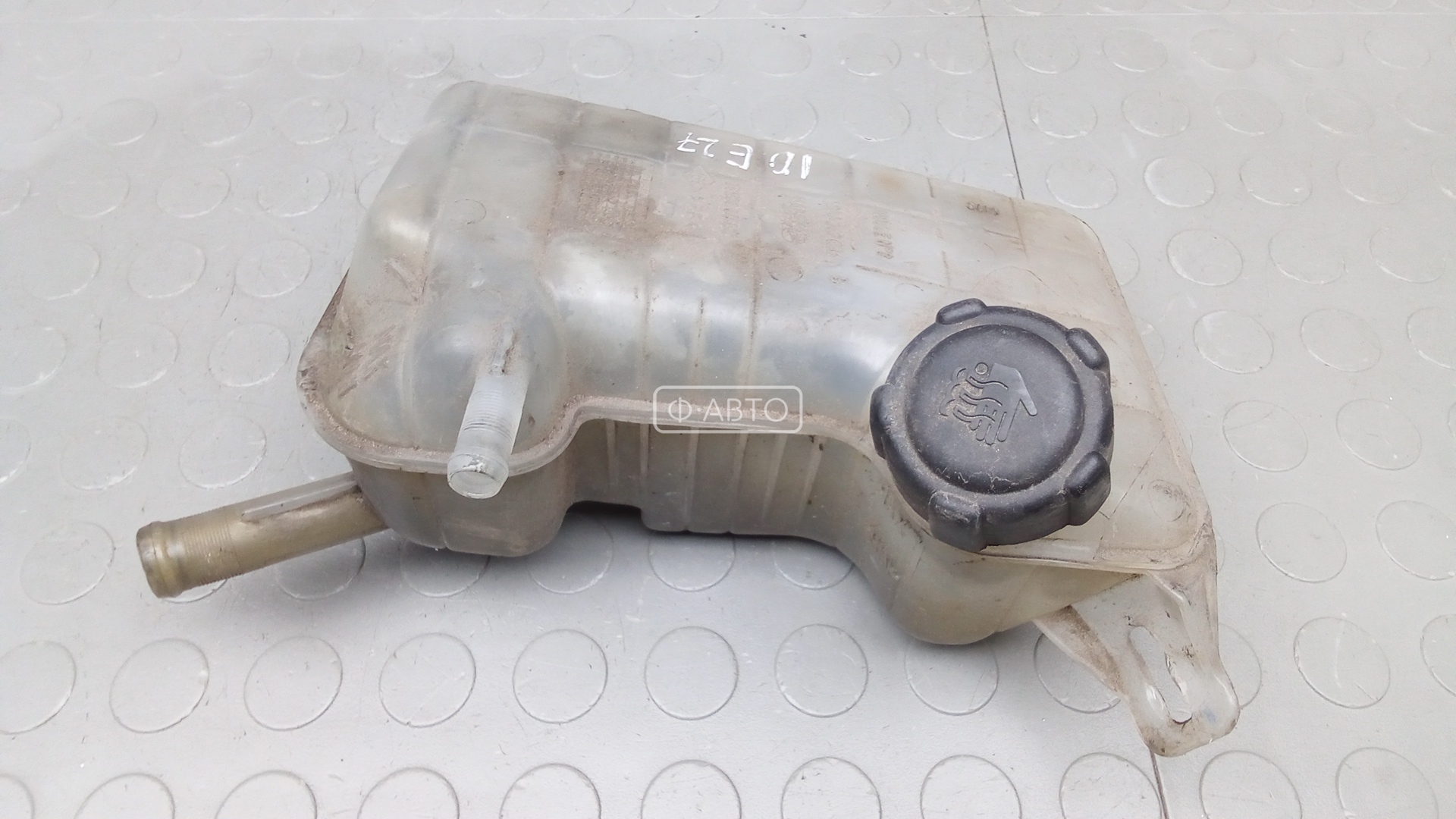 Бачок расширительный