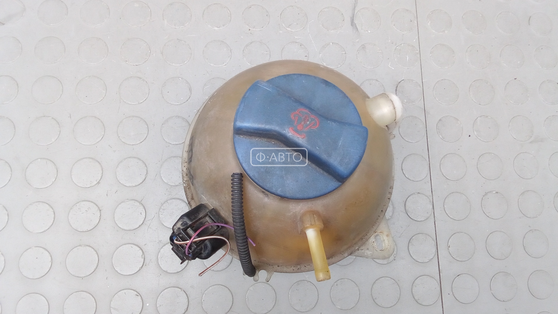 Бачок расширительный