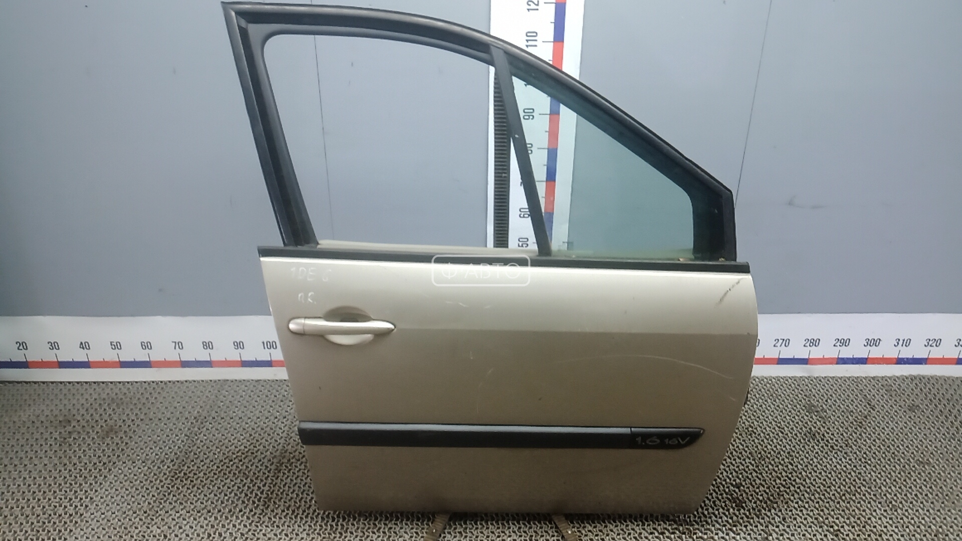 Дверь передняя правая RENAULT SCENIC