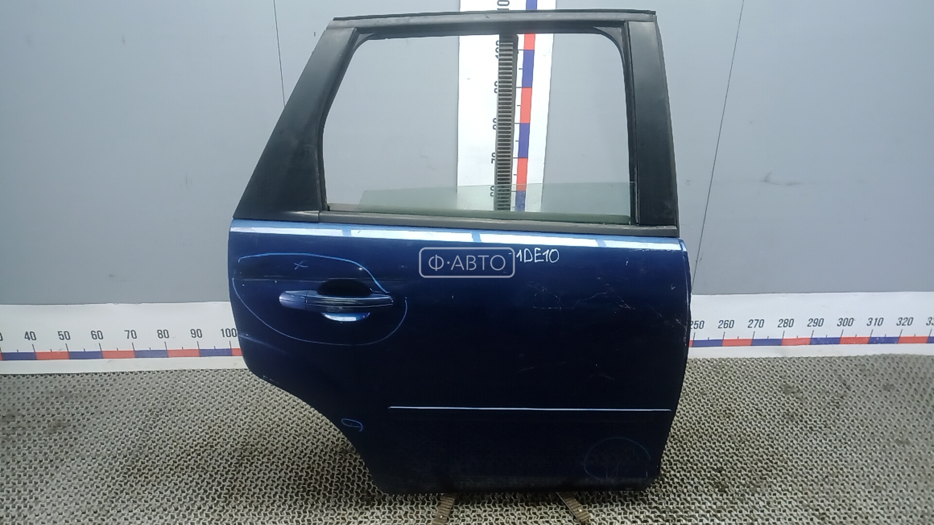 Дверь задняя правая