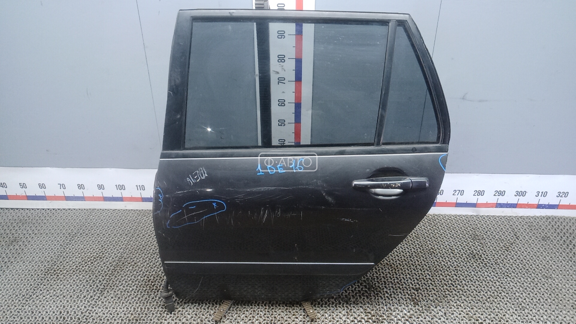 Дверь задняя левая