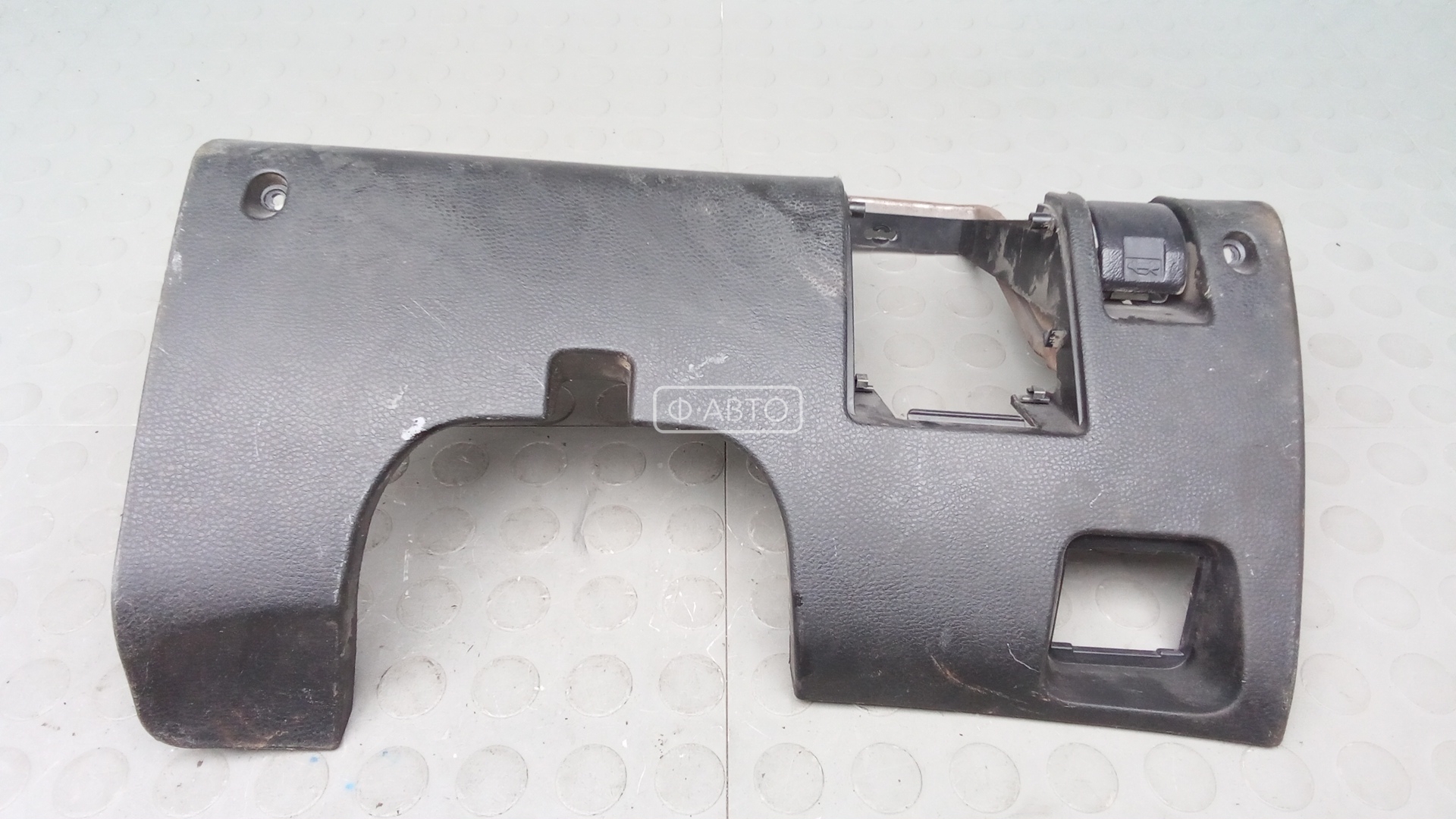 Ручка открывания капота