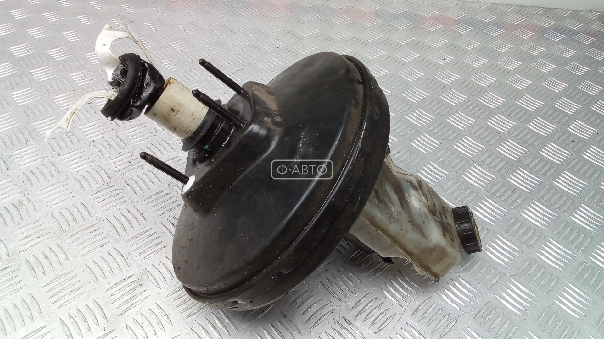 Вакуумный усилитель тормозов