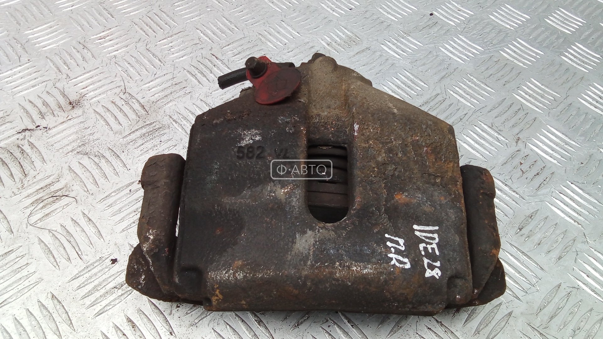 Суппорт тормозной передний правый