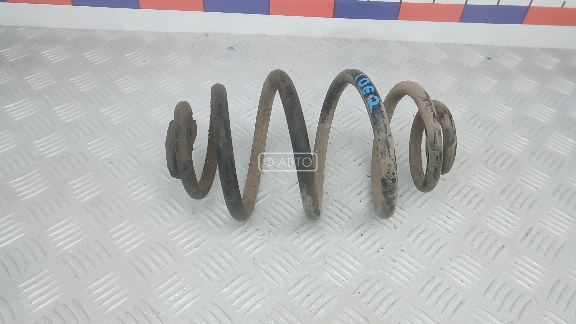 Пружина задняя