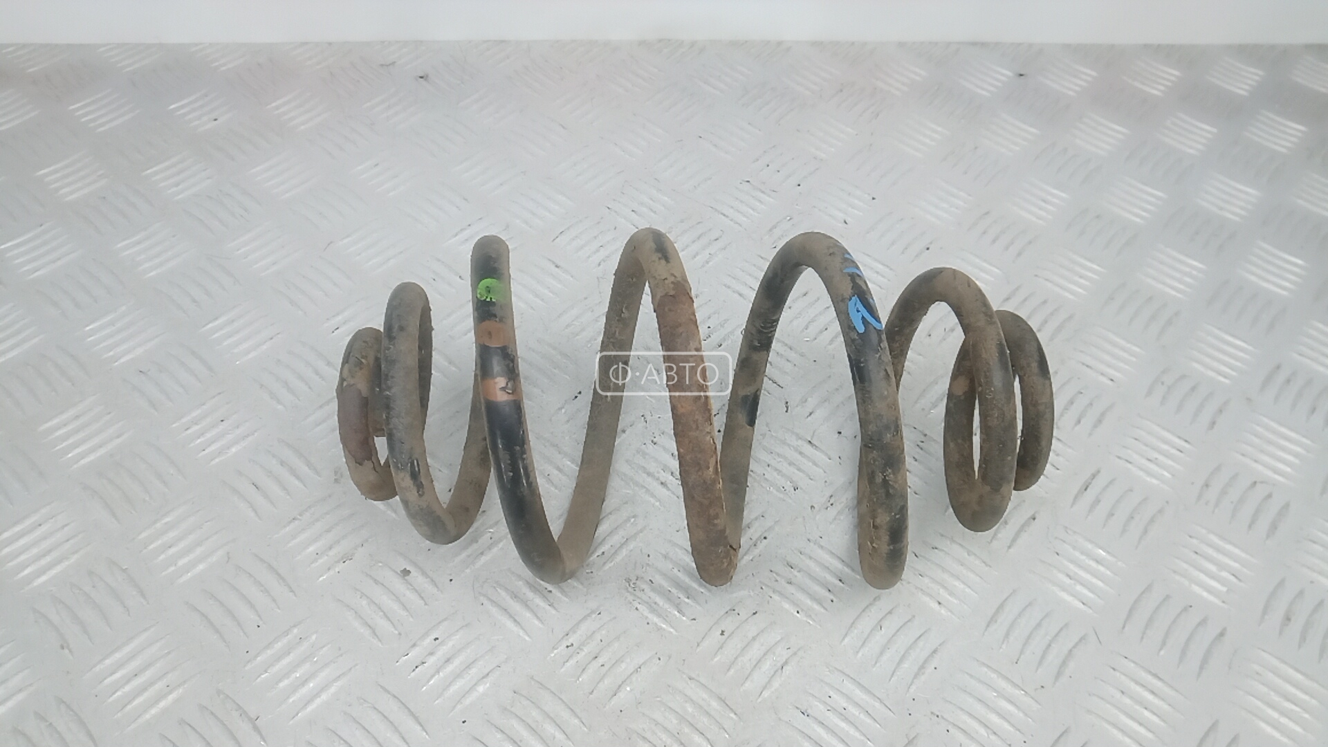 Пружина задняя