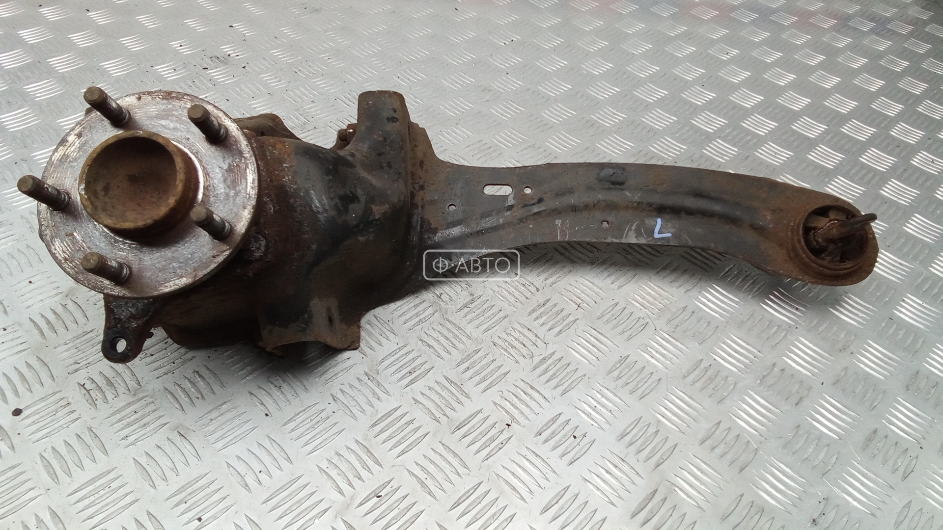 Ступица задняя левая FORD C-MAX