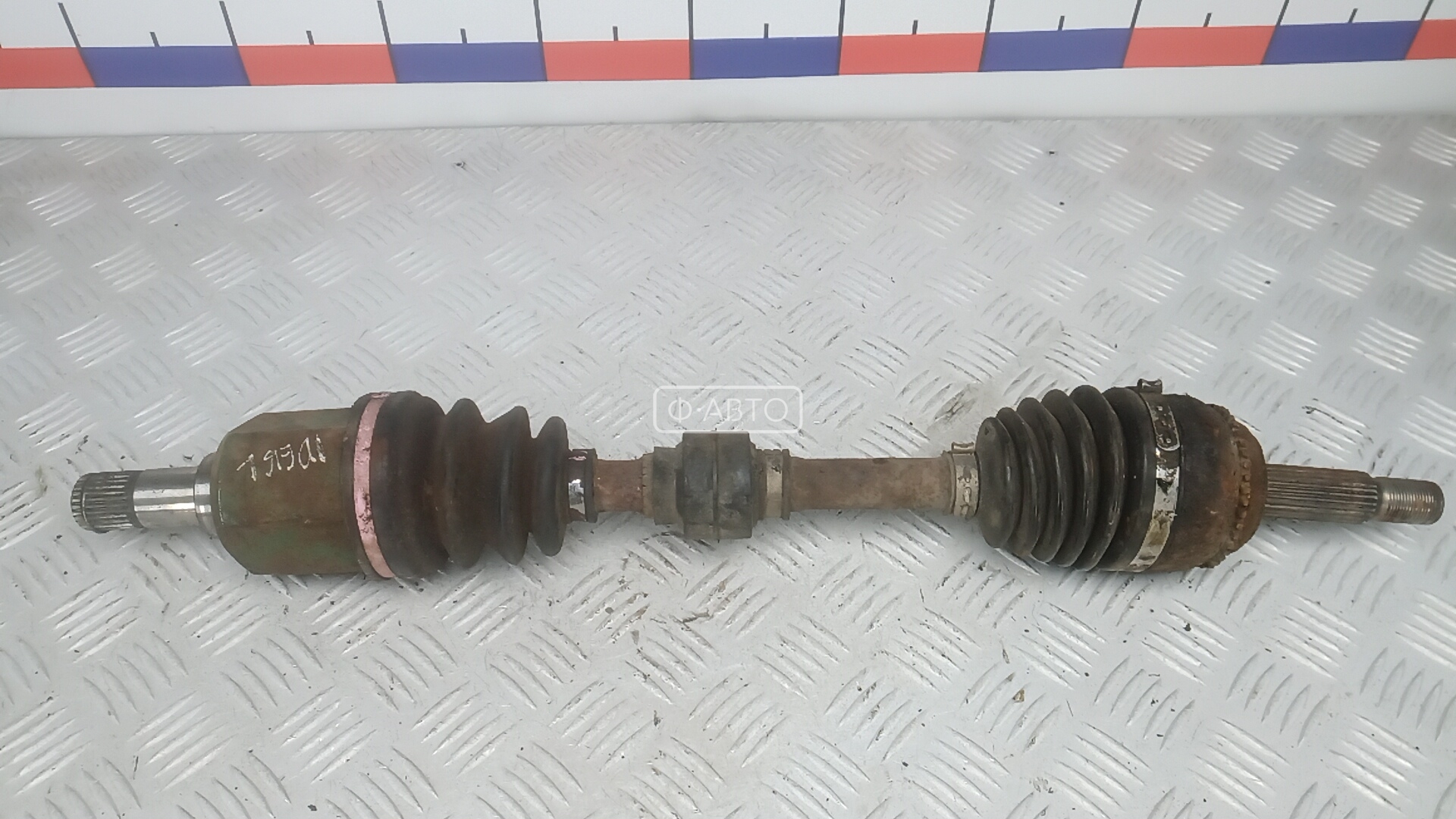 Привод передний левый