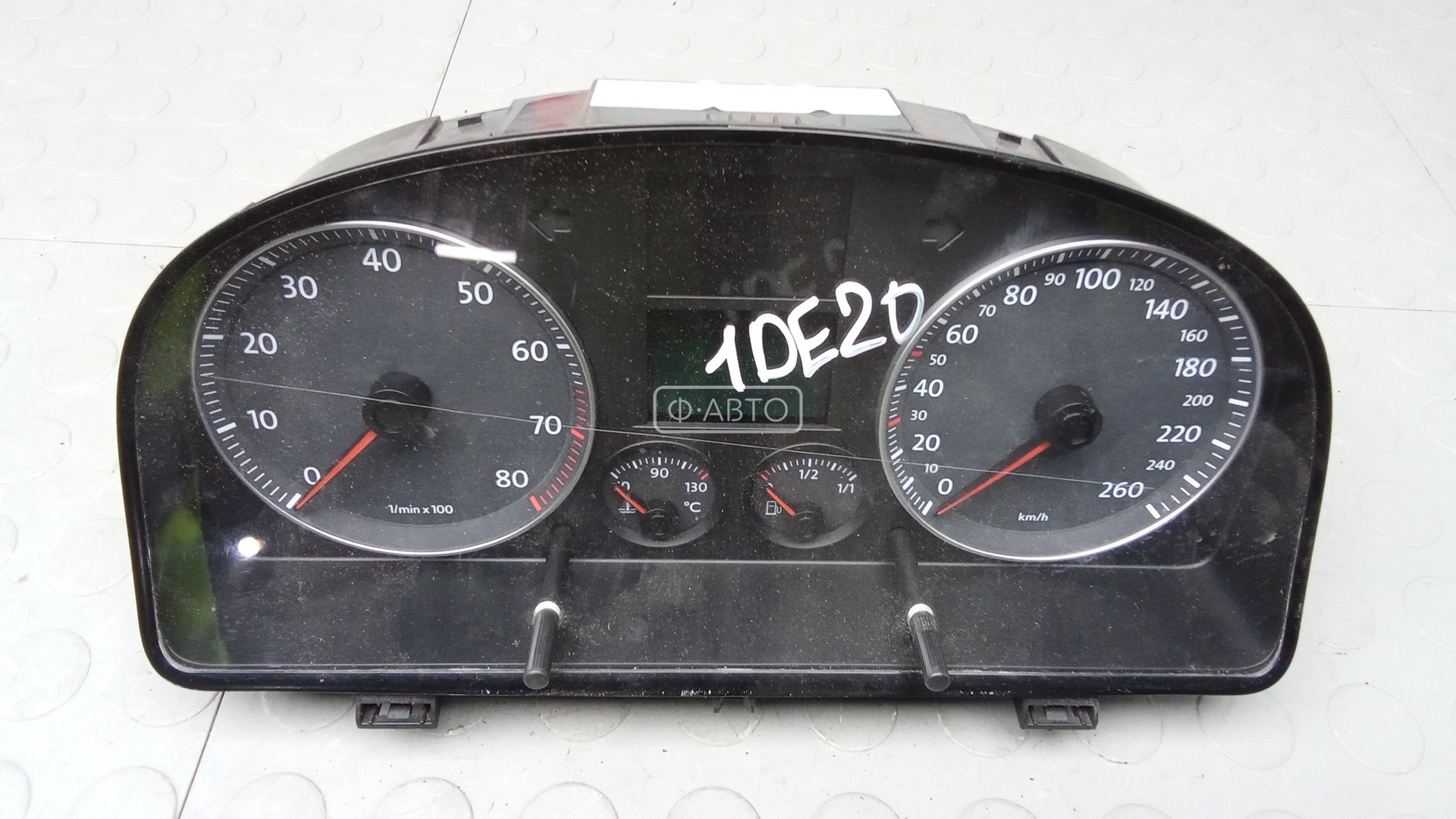 Щиток приборов