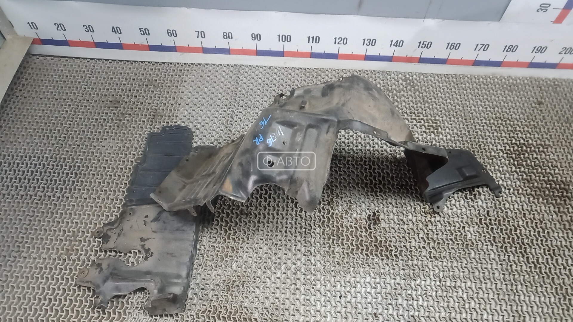 Защита арок (защита крыла, подкрылок) передняя правая