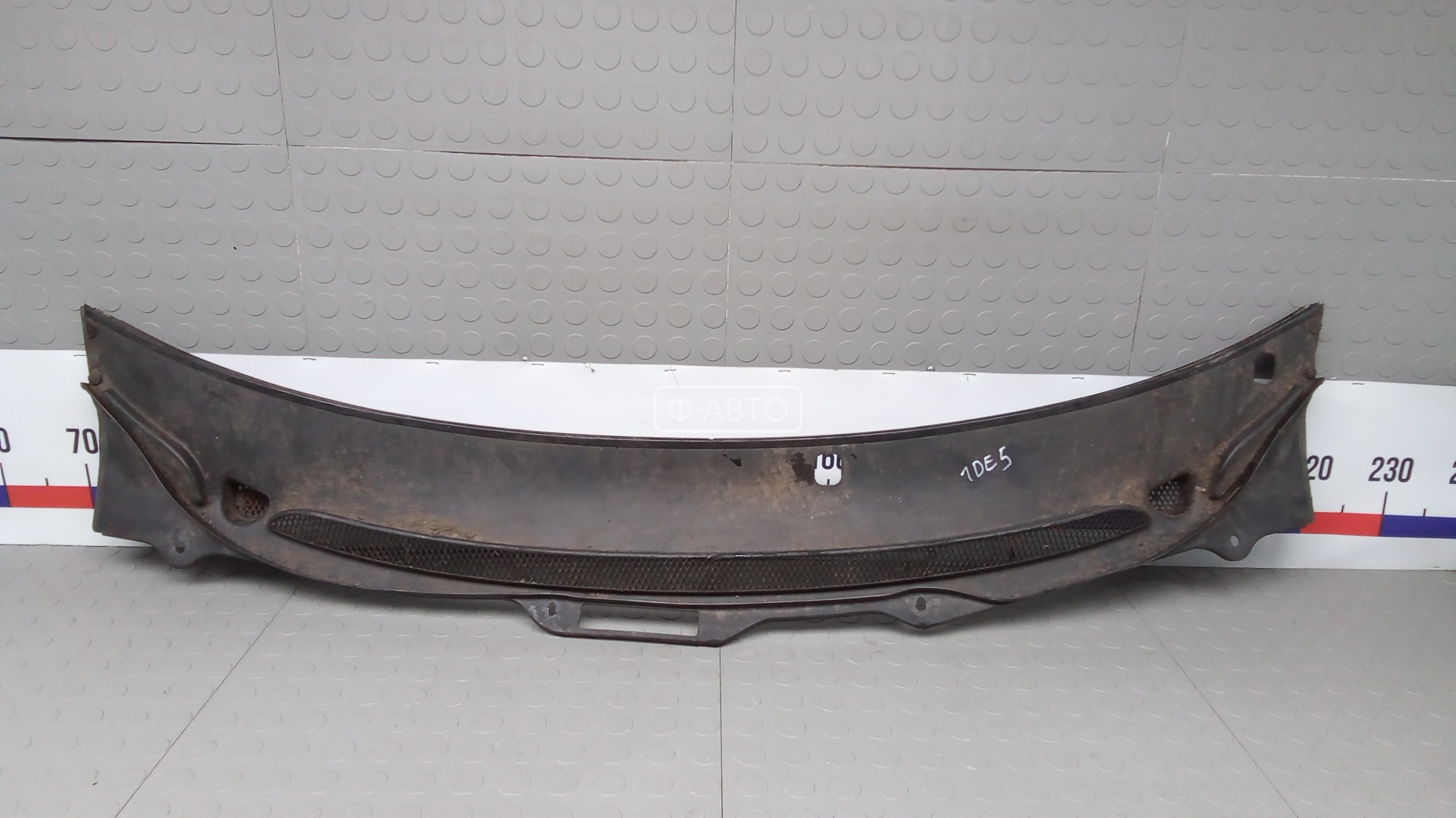 Накладка декоративная (жабо, дождевик)