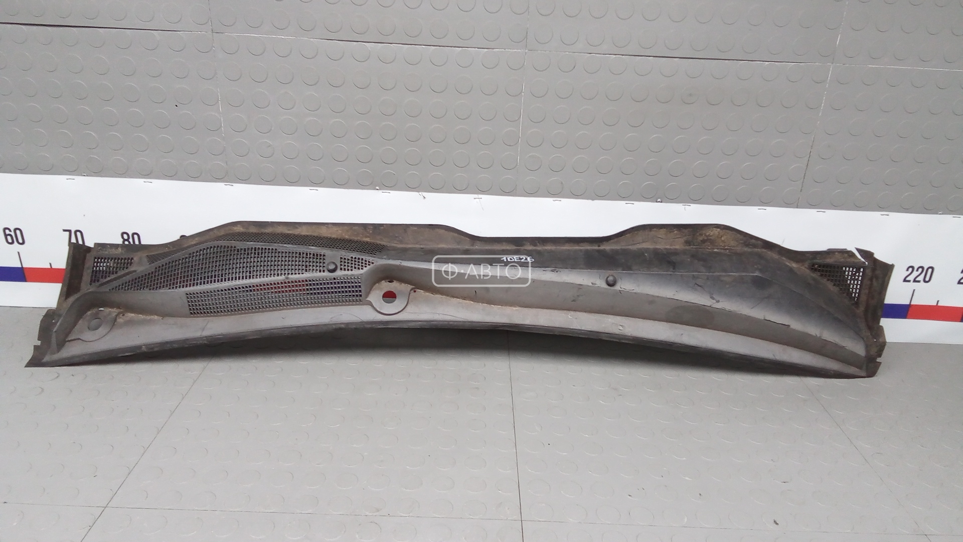 Накладка декоративная (жабо, дождевик)