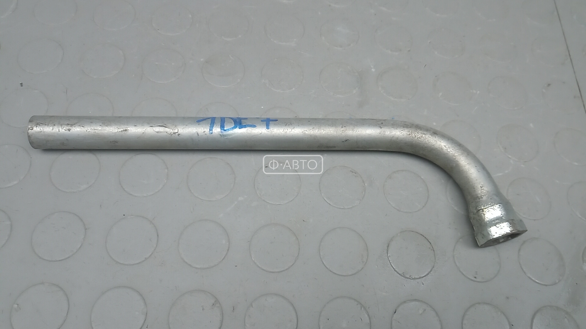 Ключ колесный