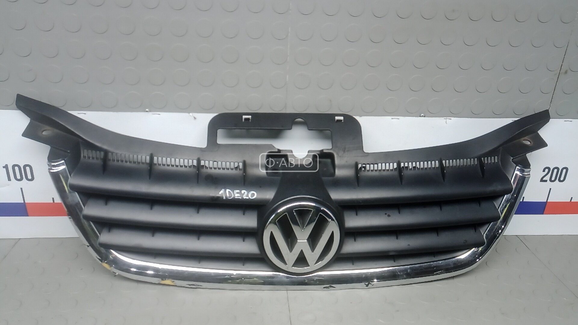 Решетка радиатора VOLKSWAGEN TOURAN