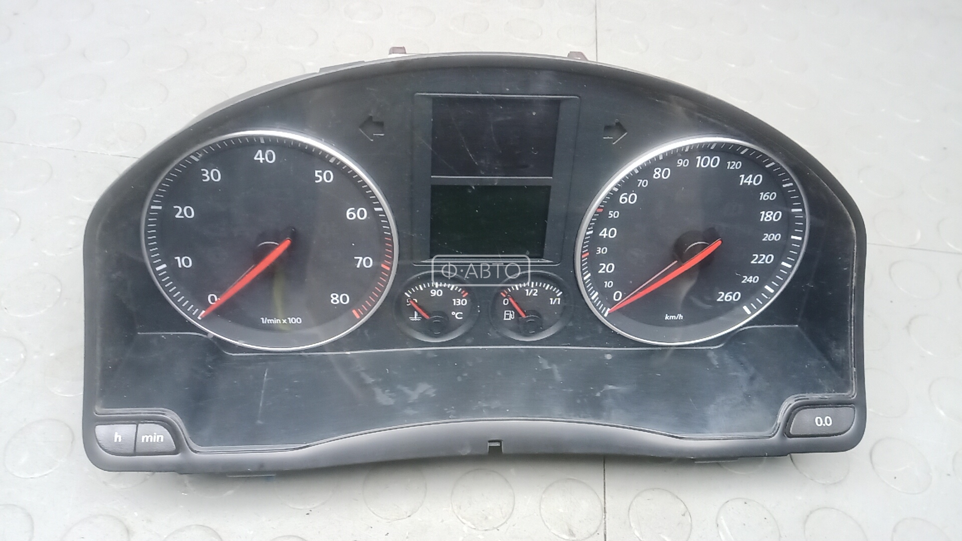 Щиток приборов