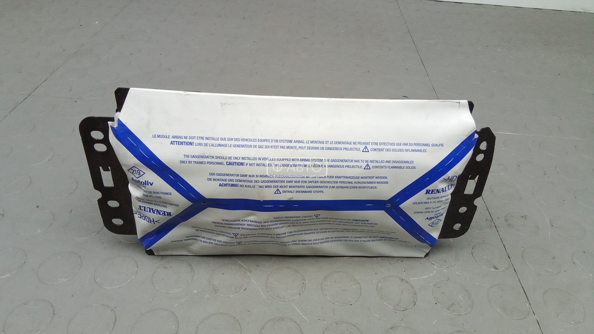 Подушка безопасности пассажира